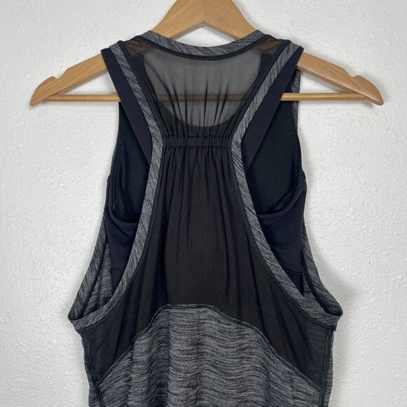 Lululemon Sz: 6 Heather Grey Bra and Swing Tank Combo - Picture 7 of 7